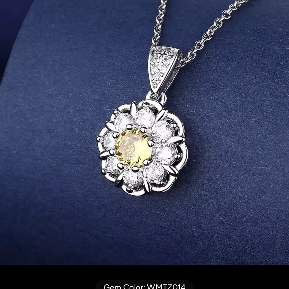 Dazzling Silver Necklace with Yellow Gemstone S925 Stamp